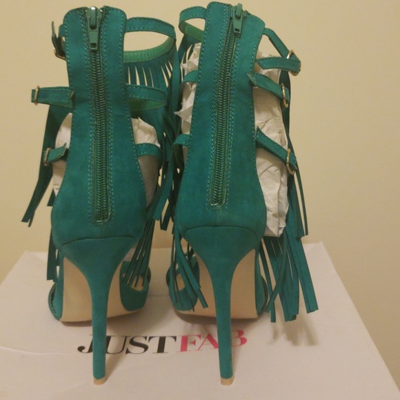 Shoes - Picture 3 of 4